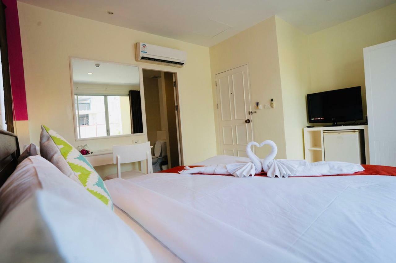 Auberge de jeunesse Ok Phuket à Plage de Kata Extérieur photo